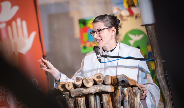 Rev. Lydia Posselt from the Evangelical Lutheran Church in America preaching at the Closing worship of the Twelfth Assembly of the LWF in Windhoek, Namibia. Photo: LWF/Albin Hillert